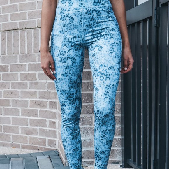 Blue Leopard Print Bra Top and High Waist Legging Sports Wear - Picture 6 of 11
